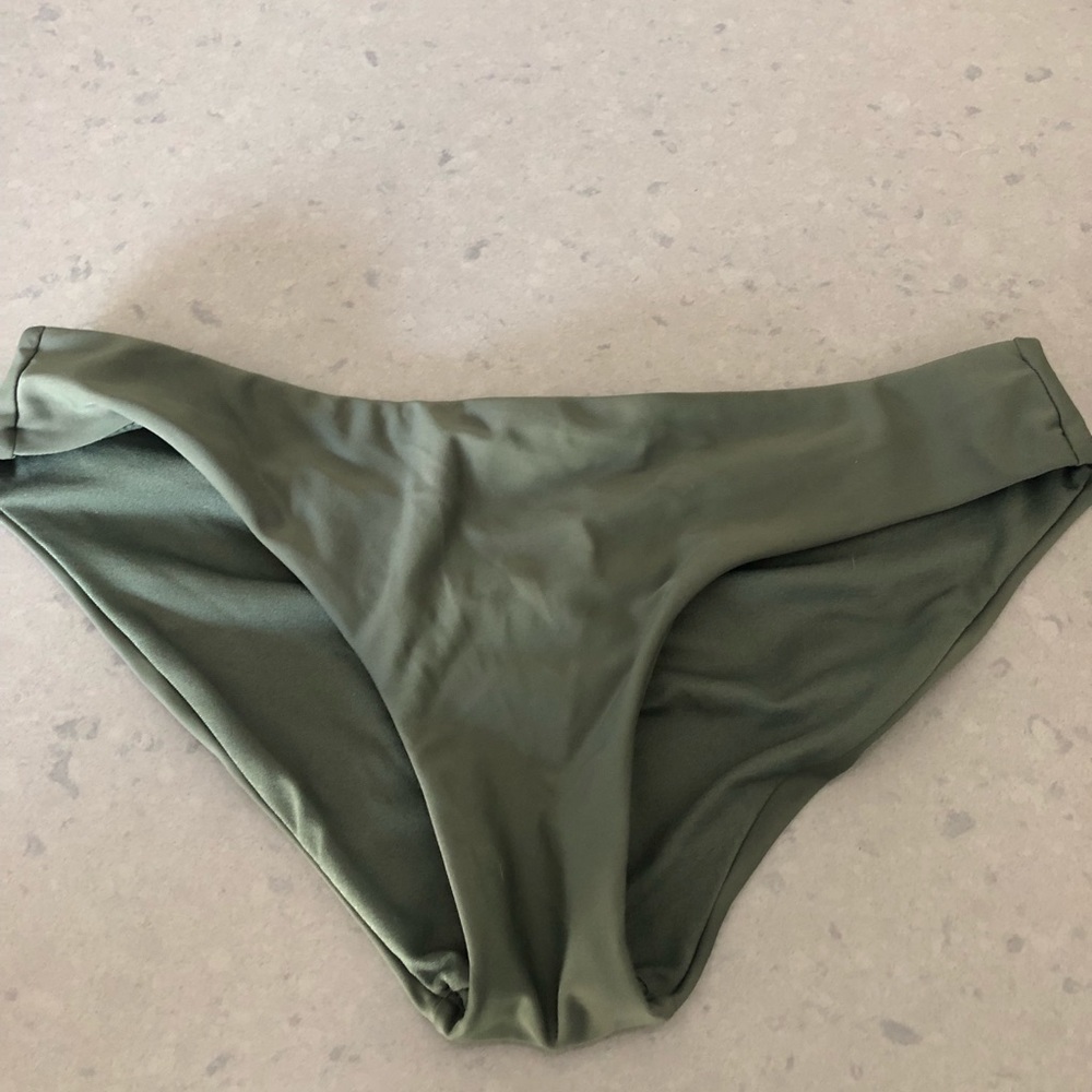 Bikini scrunch bottoms